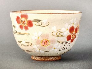 画像1: 【茶道具】　茶碗　粉引釉　流水に桜　*桜*　 (1)