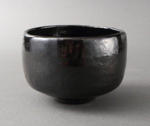 画像1: 【茶道具】長次郎作「大黒」写　黒茶碗　（並）　　　　*佐々木昭楽*　　利休*長次郎七種 (1)