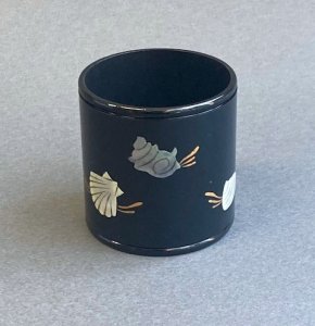 画像1: 【茶道具】唐銅　螺鈿　貝尽　筒形蓋置　　　　　　*金谷宗林* (1)