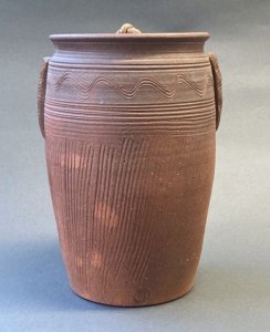 画像1: 【現品限り】南蛮写　縄簾　耳付　細水指　　　　　　　　　*清和窯*中置* (1)