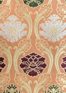 画像2: 【茶道具】茜地　牡丹轡唐華文　古帛紗　　　　　　*北村徳斎*正絹*古袱紗*古服紗*錦織 (2)