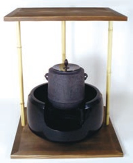 ほぼ未使用 茶道具 玄々斎好写 五行棚 焼杉 組み立式 紙箱 楽天市場】【茶器/茶道具 お棚】 五行棚 玄々斎好写し 焼杉製